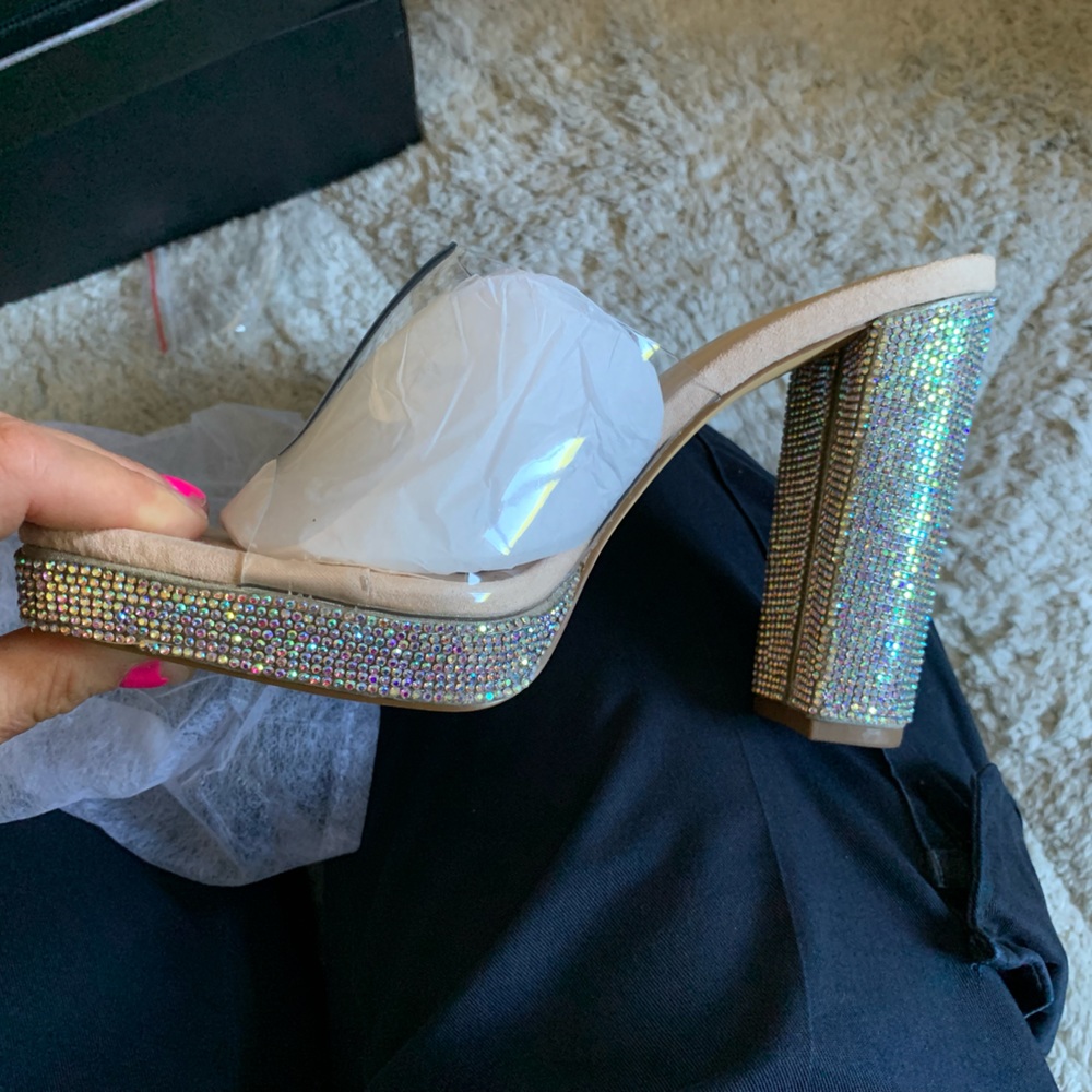Party Heels - Picture 4 of 14